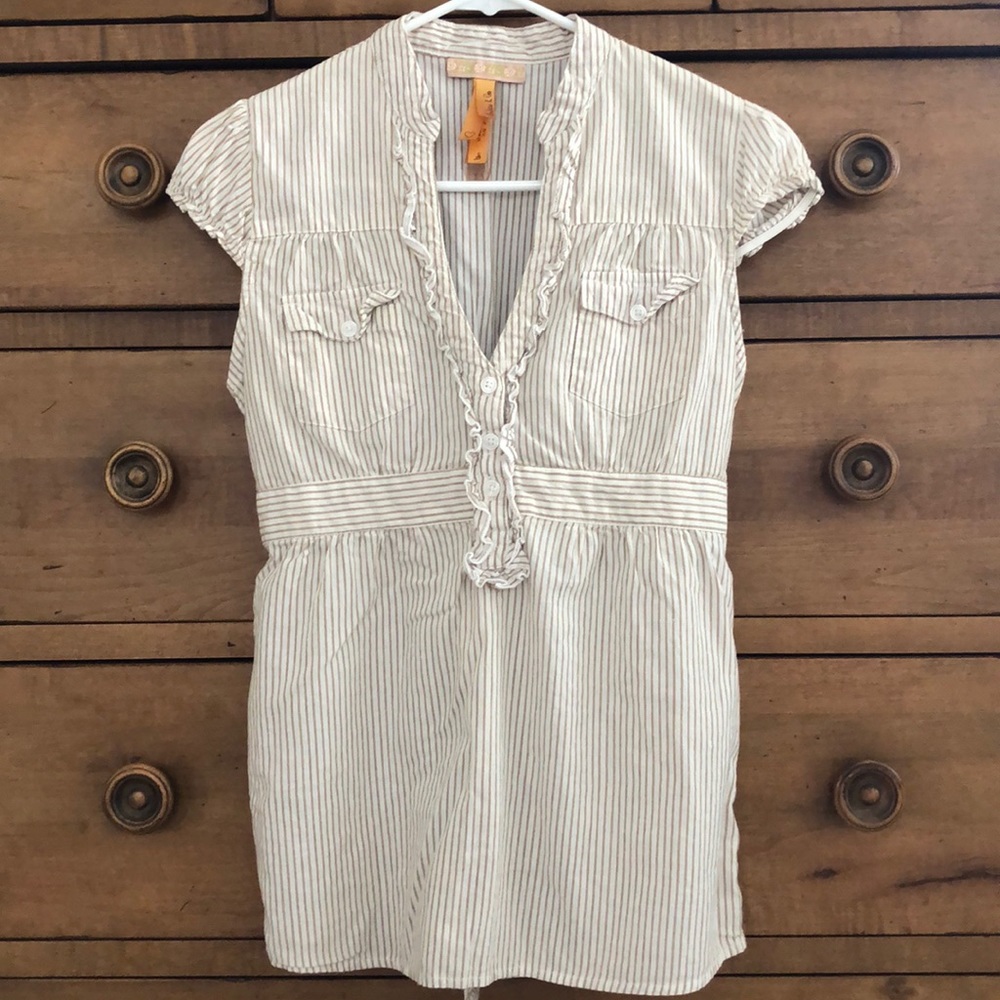 Andrew & Co top ~ ruffle detail and empire waist